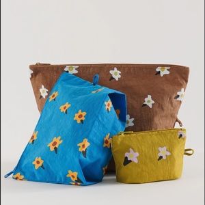 BAGGU Painted Daisies Go Pouch Set